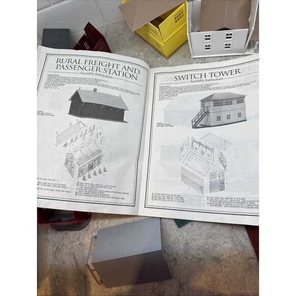 5 building kit with manual Presidents Choice HO Scale 1:87 - Picture 9 of 10